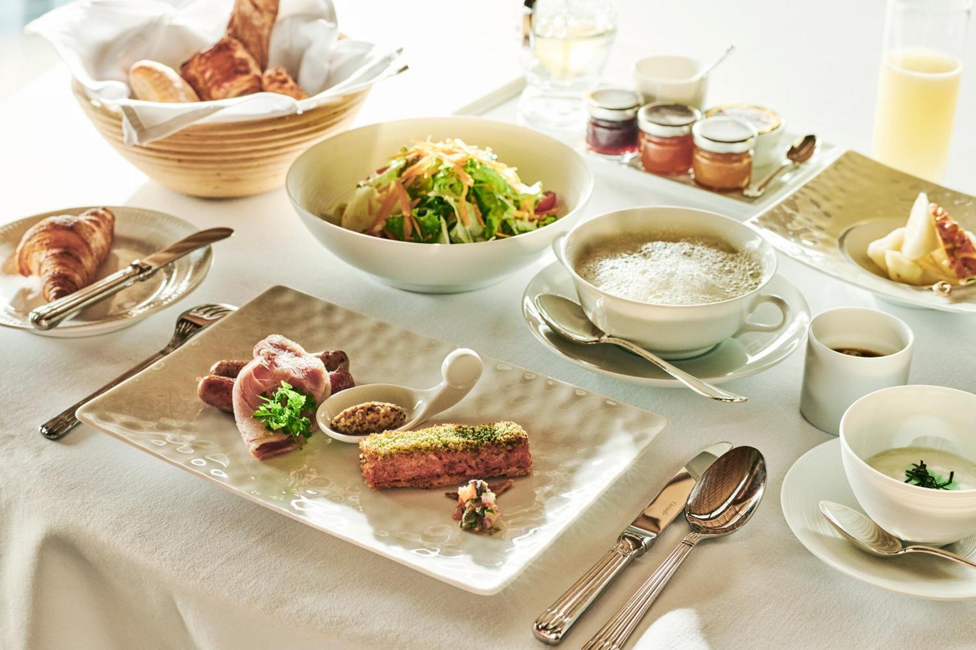 The Hiramatsu Hotels & Resorts Atami Buitenkant foto